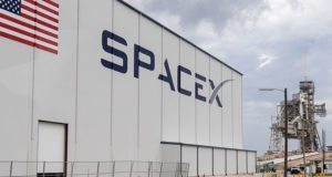 אלו הן המתחרות העיקריות של SpaceX