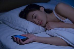 הטלפון והשינה שלכם