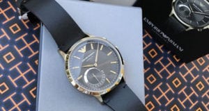 שעון חכם יוקרתי ומפואר - של לואי ויטון או ארמני?