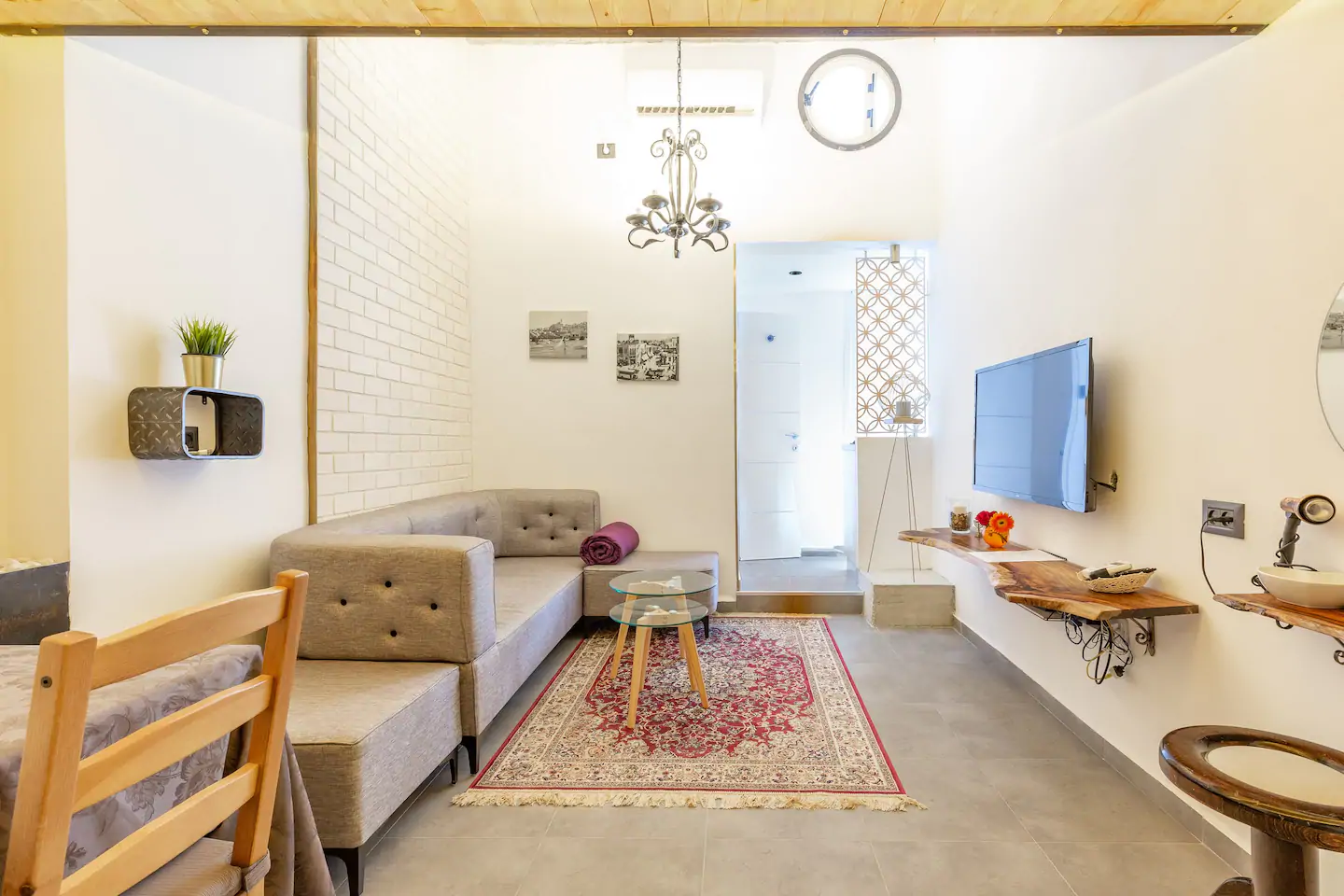 משכיר דירה ב-airbnb