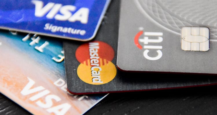 מה מציע לכם כרטיס אשראי חוץ בנקאי?